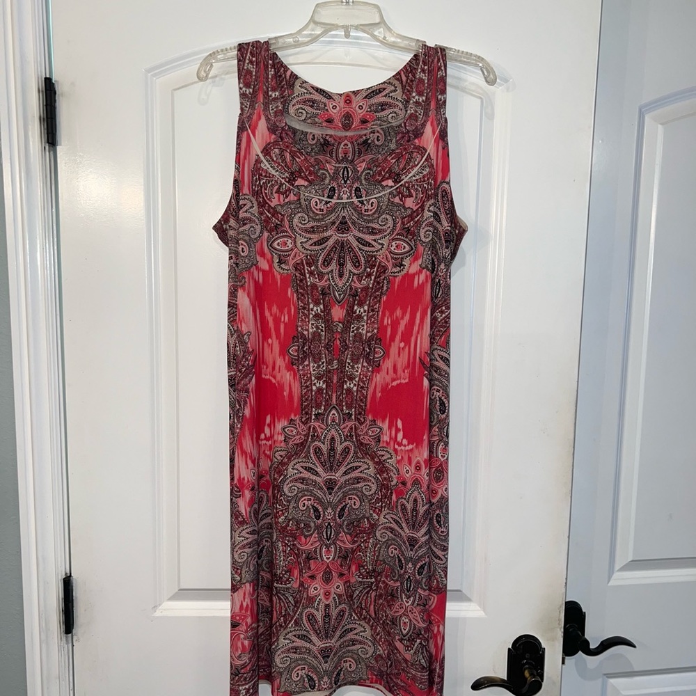 Sleeveless Red Patterned Dress
